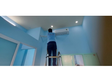 Lắp đặt máy lạnh treo tường tại Long An